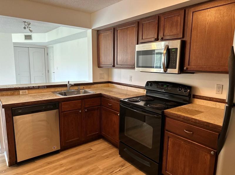 10155 W Sunrise Blvd #205, Plantation, FL 33322 - MLS A11504491 for Rent
