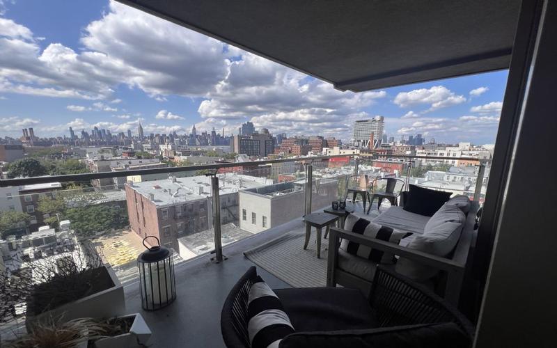 Rental listing in Williamsburg, Brooklyn. Contact the landlord or property manager direct about rental.