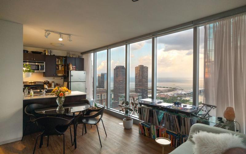 Rental listing in Loop, Downtown. Contact the landlord or property manager direct about rental.