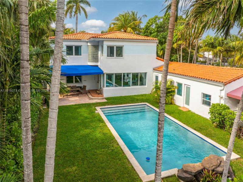 4585 ALTON RD, Miami Beach, FL 33140 Single Family Residence For Sale  MLS# A11518073