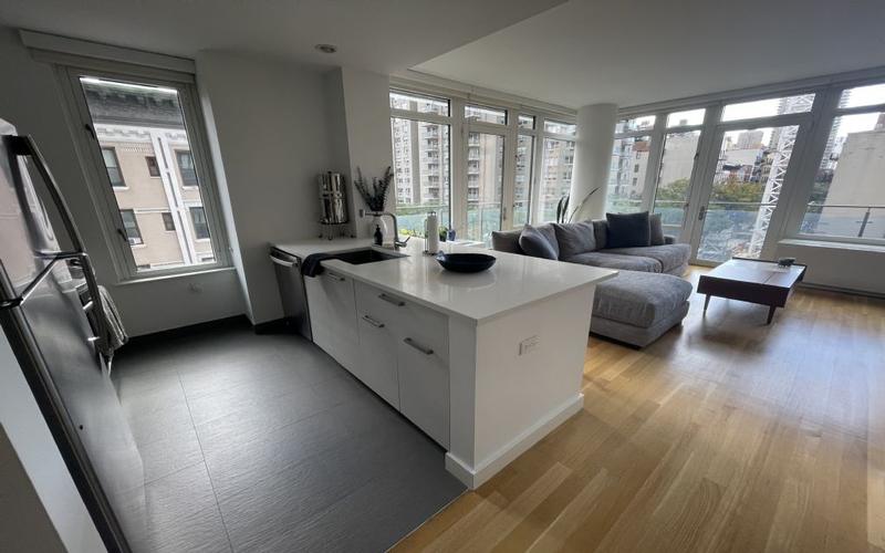 Rental listing in Upper East Side, Manhattan. Contact the landlord or property manager direct about rental.