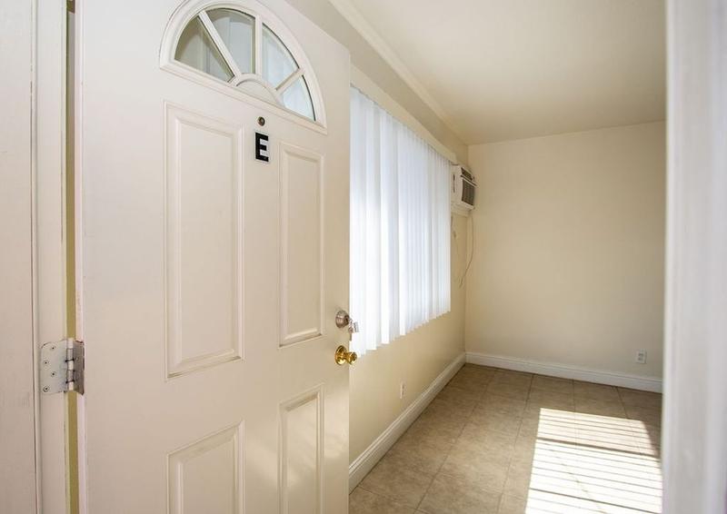 Unit E - 121 Starr Avenue - Turlock, CA for Rent