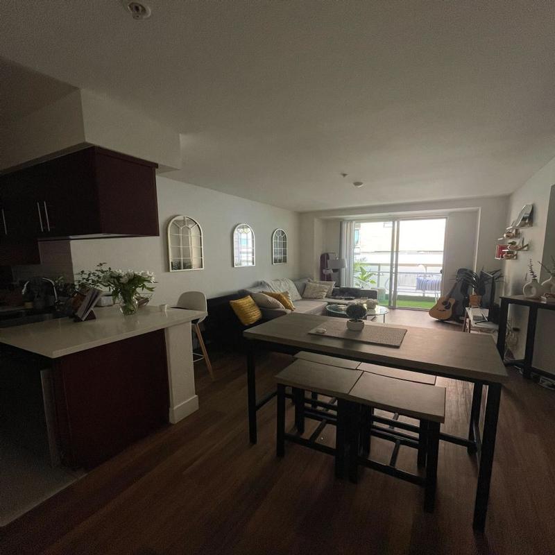 Rental listing in Santa Monica, West Los Angeles. Contact the landlord or property manager direct about rental.