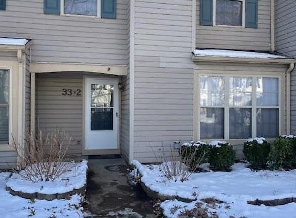 33 Trumbull Dr #2 - Freehold, NJ 07728 - Home For Rent
