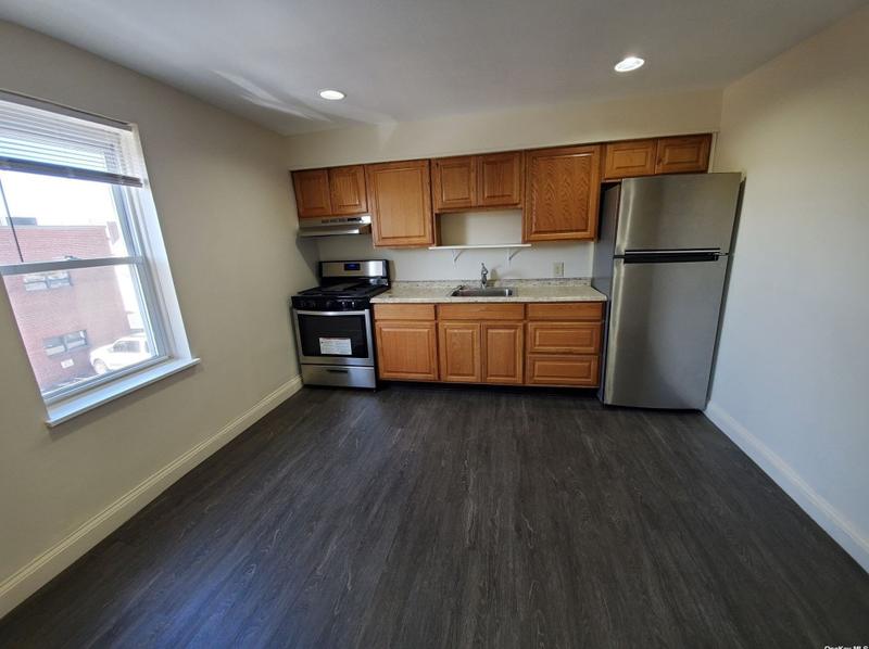 246 Mineola Blvd #1, Mineola, NY 11501 - MLS 3527388 for Rent