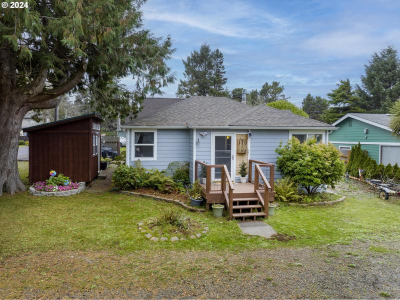110 LORRAINE ST, Gleneden Beach OR 97388 for Sale