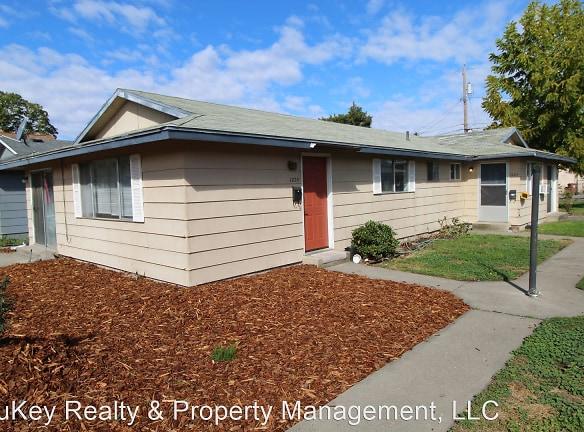 1223 E Nora Ave - Spokane, WA 99207 - Home For Rent