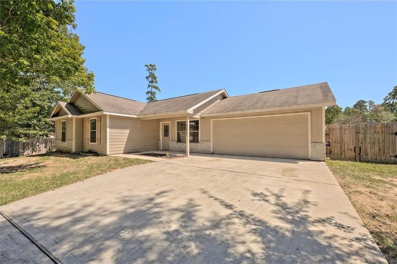 10652 Royal Tricia Dr, Conroe, TX 77303 for Rent