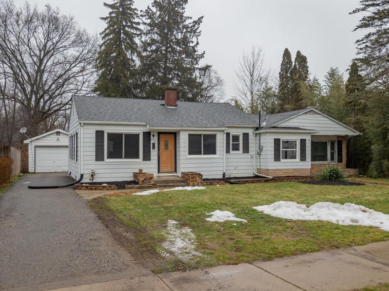 2731 Gertrude St, Kalamazoo, MI 49048 - MLS 24005836 for Sale