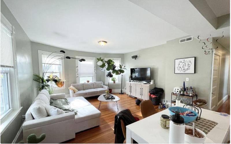Furnished Mission Hill, Boston Area room for rent in 3 Bedrooms, Apartment for 1333 per month. Room ID 4738473