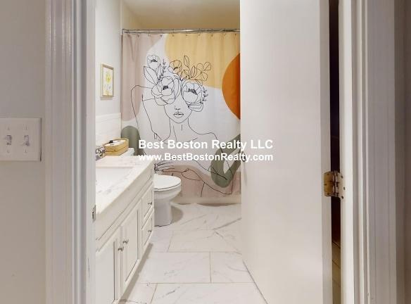 19 Central St unit 15 - Somerville, MA 02143 - Home For Rent