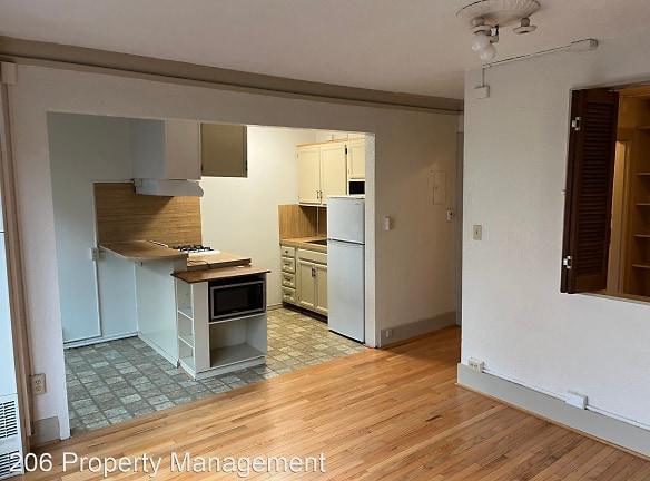 419 E Thomas St - Seattle, WA 98102 - Home For Rent