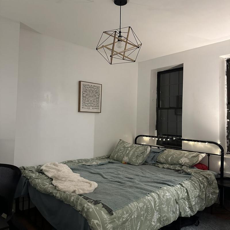 Furnished Bushwick, Brooklyn room for rent in 3 Bedrooms, Apartment for 1600 per month. Room ID 4739903