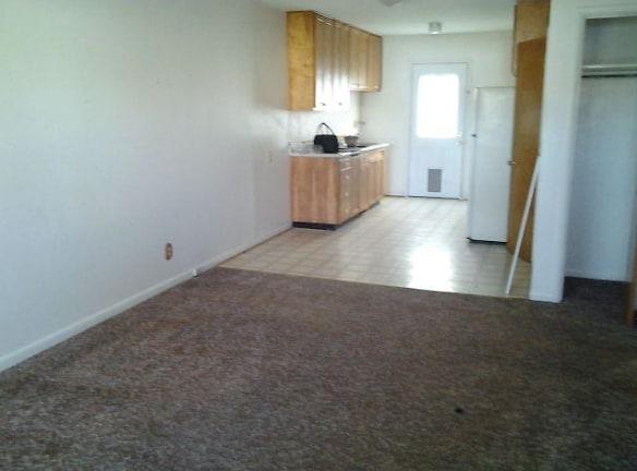 1942 Alderson Ave - Billings, MT 59102 - Home For Rent