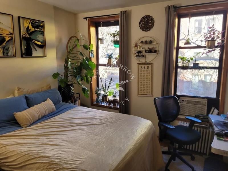 Rental listing in Park Slope, Brooklyn. Contact the landlord or property manager direct about rental.