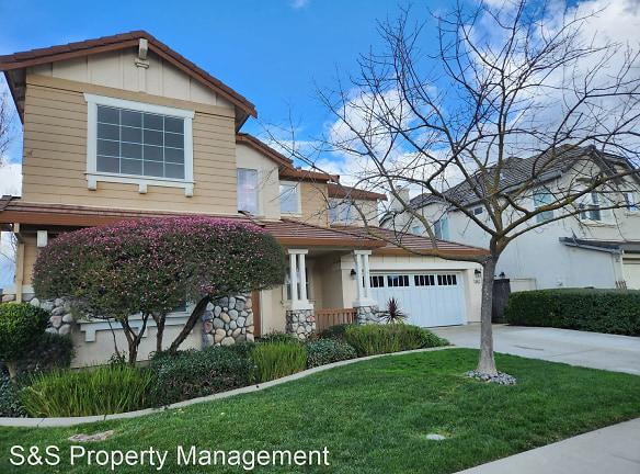 9417 Colwin Way - Elk Grove, CA 95624 - Home For Rent
