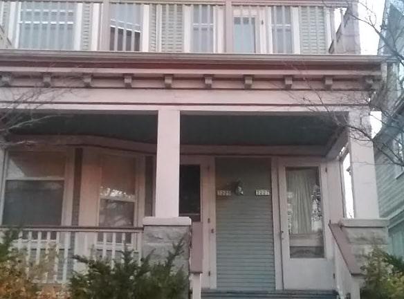 3225 W Mc Kinley Blvd unit 3227 - Milwaukee, WI 53208 - Home For Rent