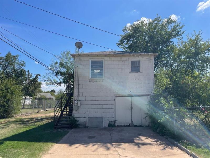 501 Ash St 1/2, Merkel, TX 79536 for Rent