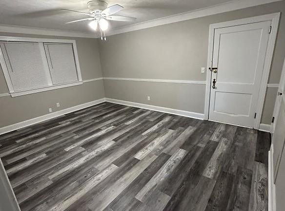 1633 Mahoning Ave unit 2 - Youngstown, OH 44509 - Home For Rent
