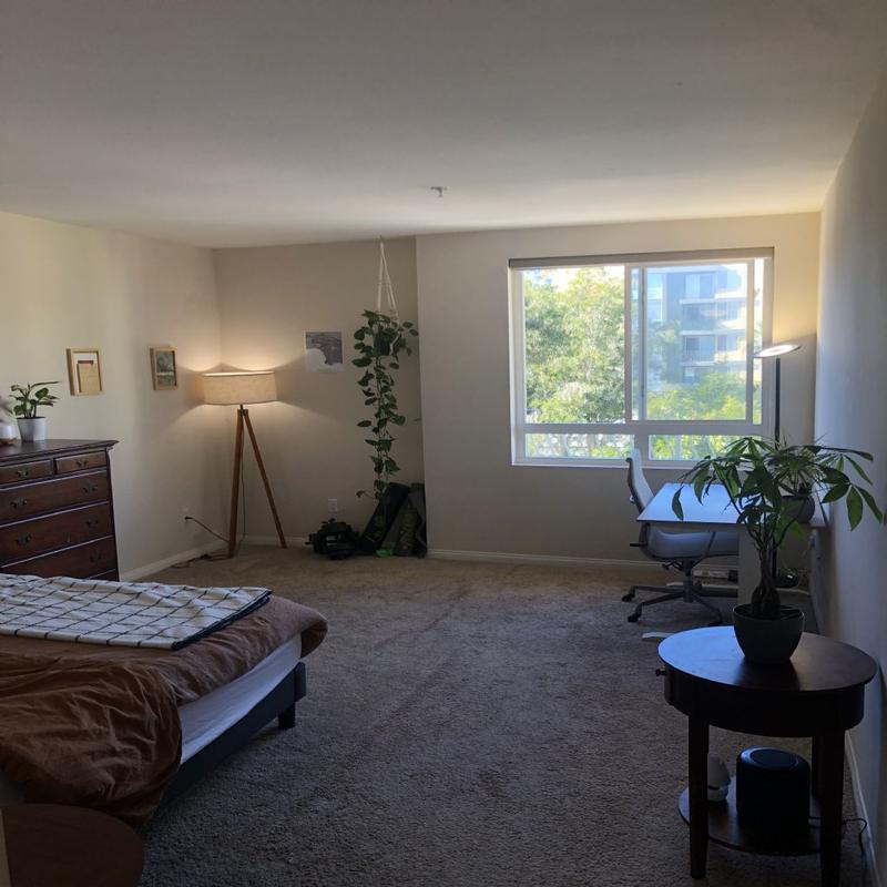 Rental listing in Marina del Rey, West Los Angeles. Contact the landlord or property manager direct about rental.
