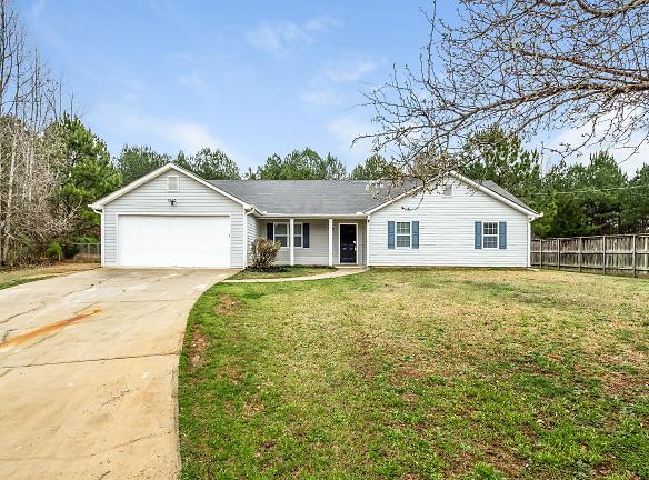 250 Cypress Dr - Covington, GA 30016 - Home For Rent