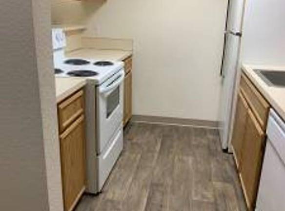 7106 NE Hazel Dell Ave - Vancouver, WA 98665 - Home For Rent