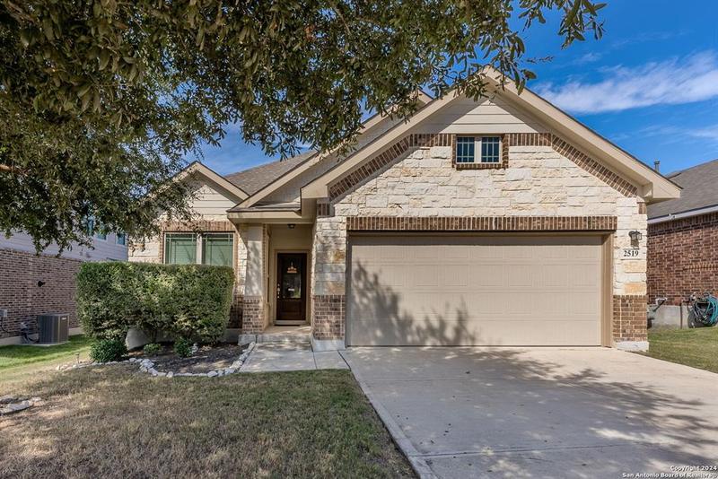 2519 Golden Rain, San Antonio, TX 78245 for Rent