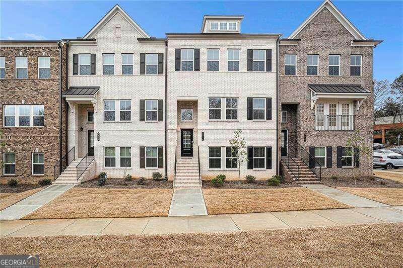 2214 FERN PARK DR, Chamblee, GA 30341 Townhouse For Sale  MLS# 10246547