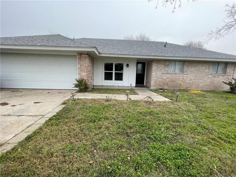1224 Memorial Pkwy, Portland, TX 78374 for Rent