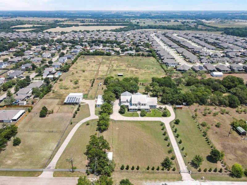 718 Creek Hill Way, Justin, TX 76247 for Sale