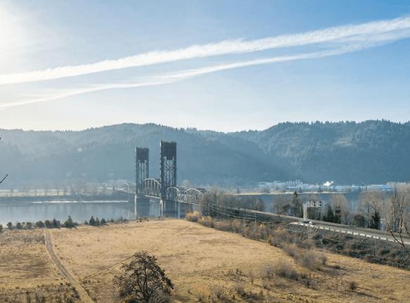6752 N Willamette Blvd - Portland, OR 97203 - Home For Rent