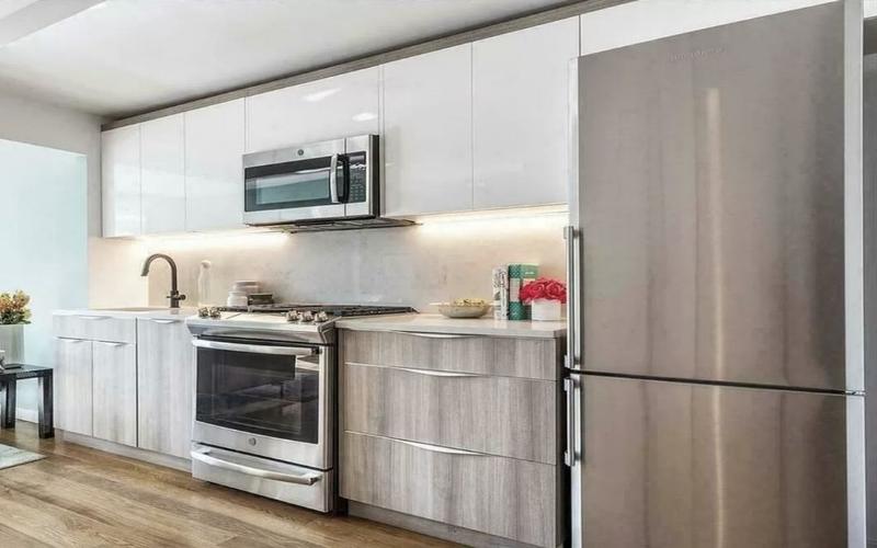 Rental listing in Greenpoint, Brooklyn. Contact the landlord or property manager direct about rental.