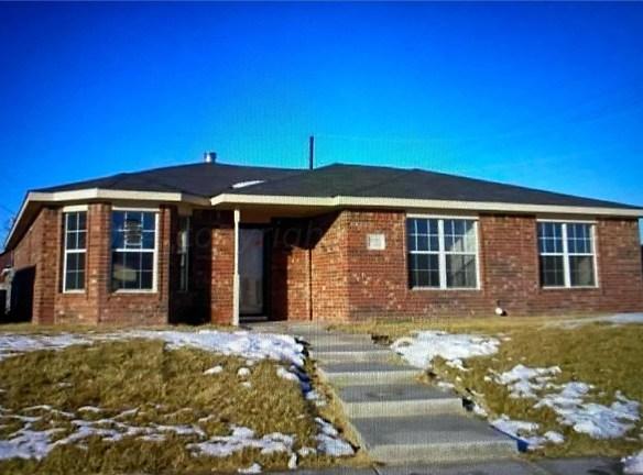 1000 Rushmore Dr - Amarillo, TX 79110 - Home For Rent