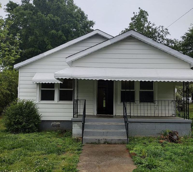 Nice 2/1 for rent in Laurens, SC #203 Marion St