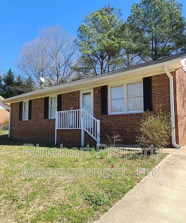Nice 3/1 for rent in York, SC 29745 #10 Rosewood Ln