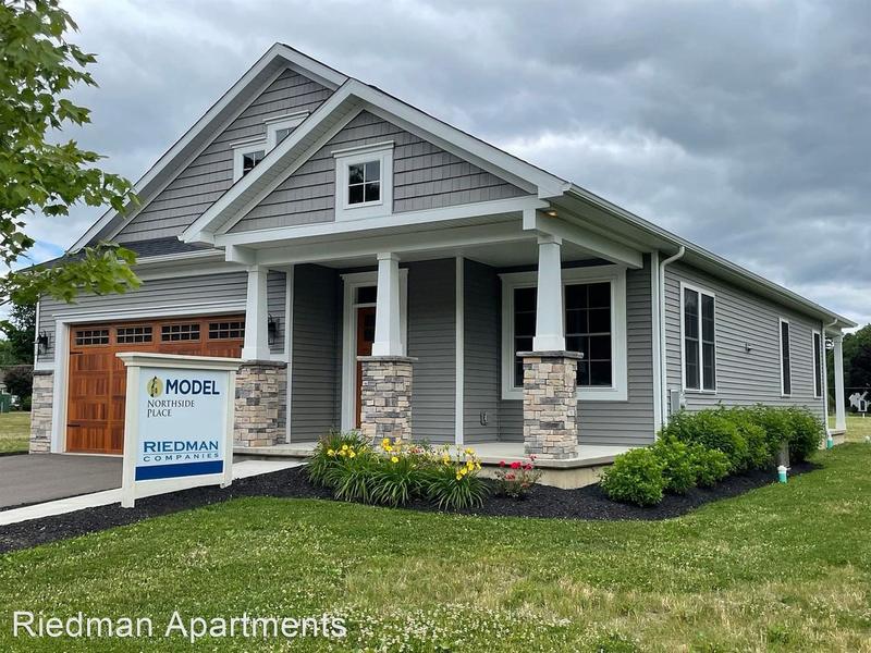 152 Kingsbury Ave  Northside Place for Sale
