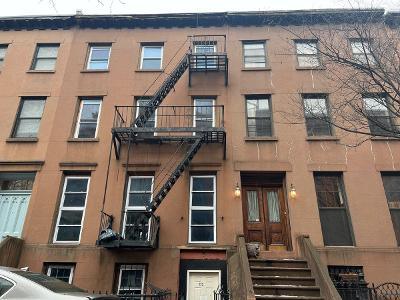 Hoyt St for Sale