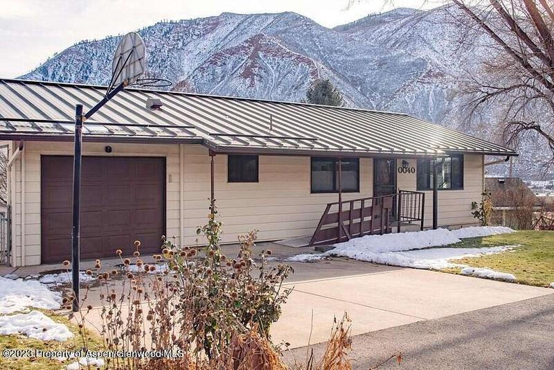 Chaparral, GLENWOOD SPRINGS, CO 81601  616966472 for Rent