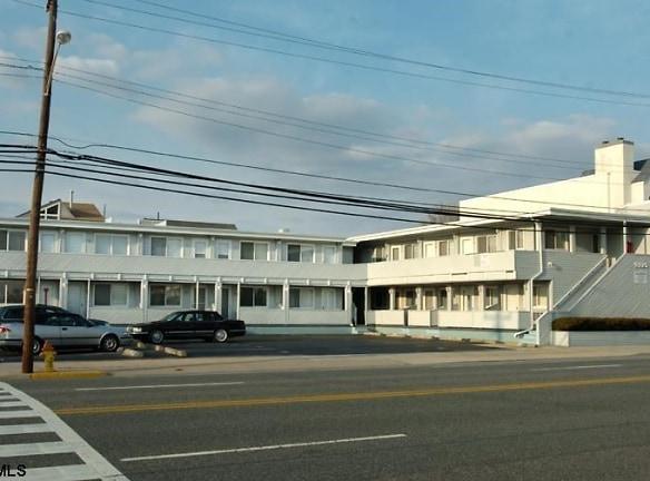 9105 Atlantic Ave #32 - Margate City, NJ 08402 - Home For Rent