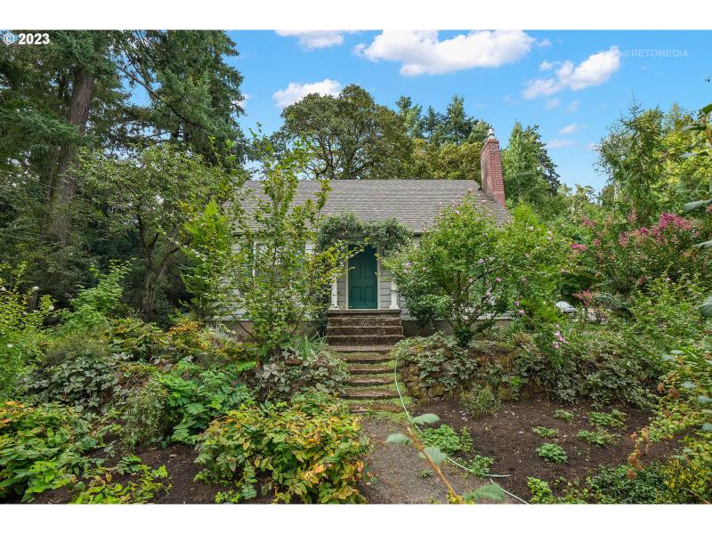 640 SOUTH SHORE BLVD, Lake Oswego OR 97034 for Sale