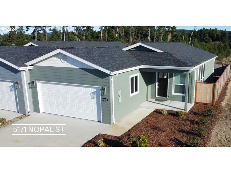5171 NOPAL ST, Florence OR 97439 for Sale