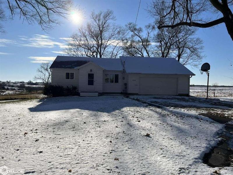 200 W Center St, Truro, IA 50257  611773210 for Sale