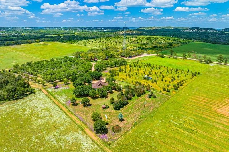 283-0 Hallford Ln, Fredericksburg, TX 78624 for Sale