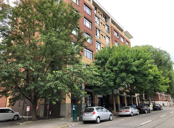 Saint Francis Apartments - 1126 SW Main St - Portland, OR Apartments for Rent