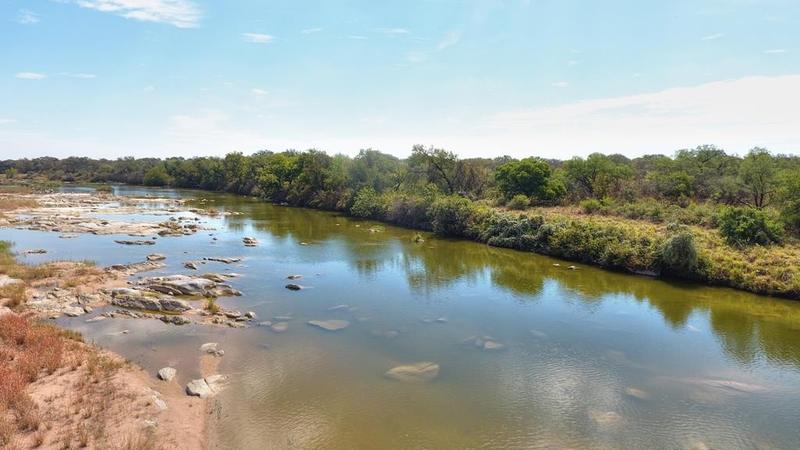 117 Riverside Dr, Llano, TX 78643 for Sale