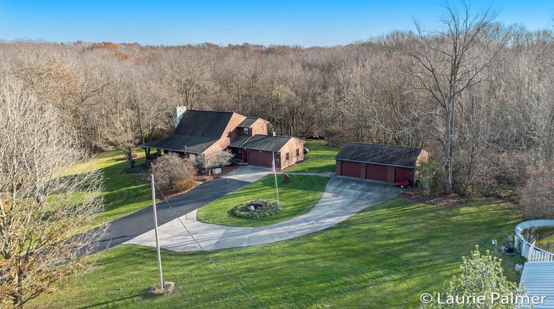 3941 Potters Rd, Ionia, MI 48846 - MLS 23142329 for Sale