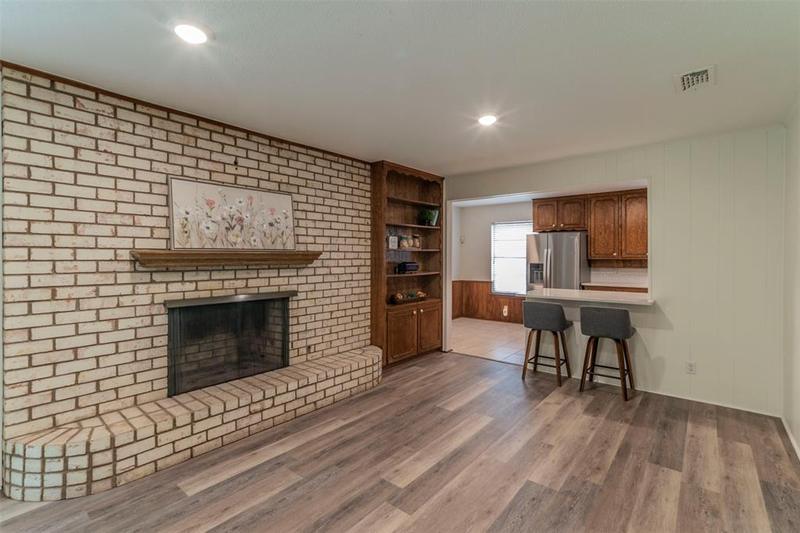 1145 Trailwood Dr, Hurst, TX 76053 for Rent