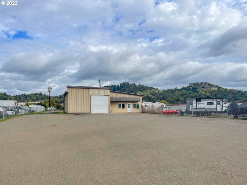Roseburg, Douglas County, OR Commercial Property, House for sale Property ID: 416972922