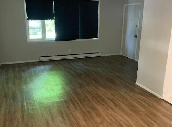 1017 N Schuyler Ave unit 3 - Kankakee, IL 60901 - Home For Rent