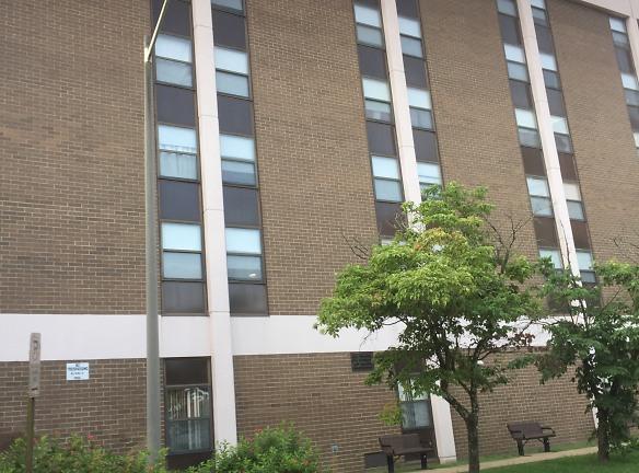 Stonewall Place Apartments - 1920 Stonewall Ave - Richmond, VA Apartments for Rent